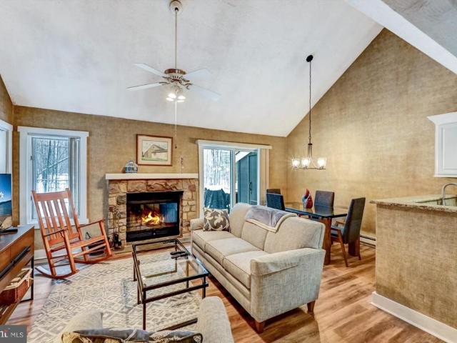 Townhouse for sale in Lake Harmony