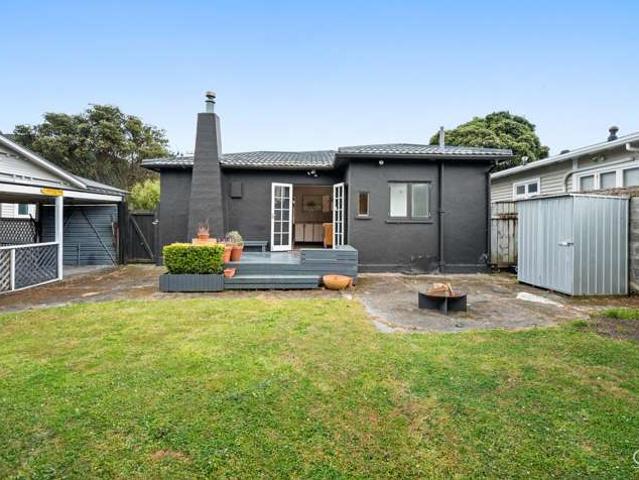 House for sale in Days Bay, Wellington