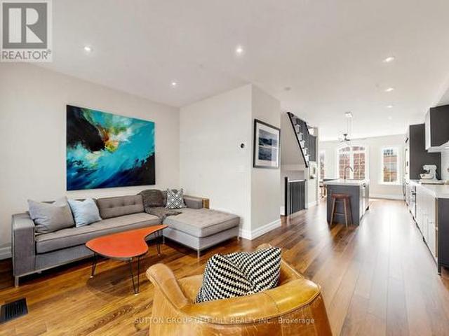 House for sale in Etobicoke—Lakeshore, Toronto