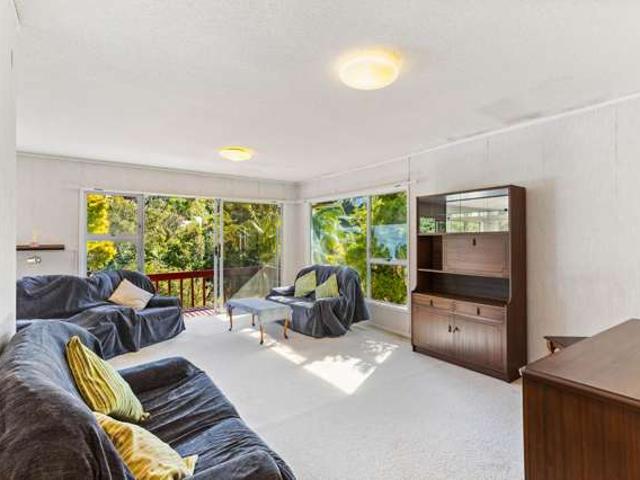 House for sale in Castor Bay
