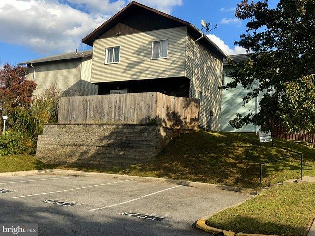 Townhouse for sale in Gaithersburg, Maryland