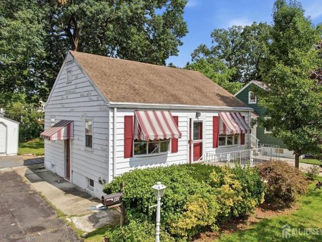 House for sale in Spotswood, Middlesex County
