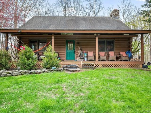 House for sale in Hyde Park, New York