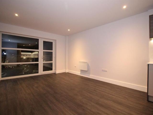 Apartment for rent in St Matthew's, Old Wharf