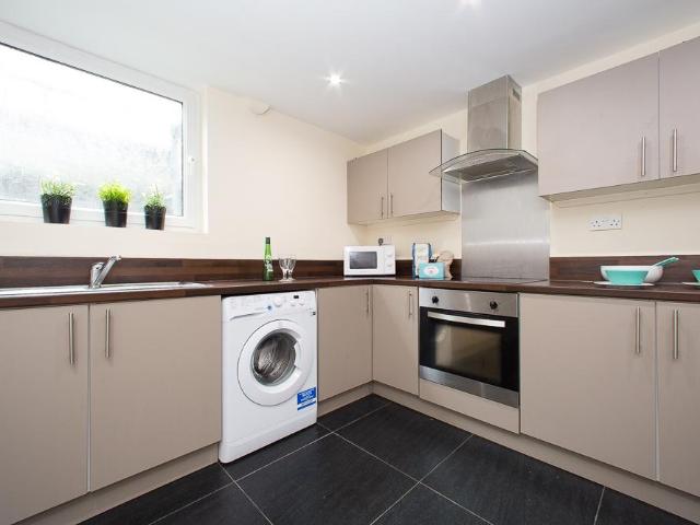 House for rent in Hyde Park, Leeds