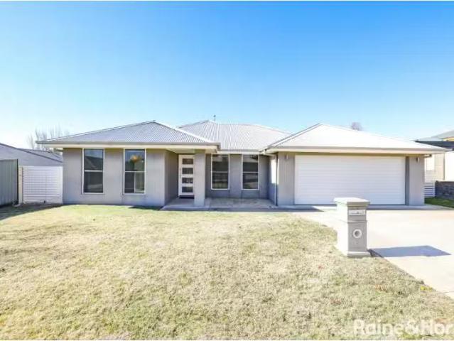 House for rent in Pine View Estate, Bathurst