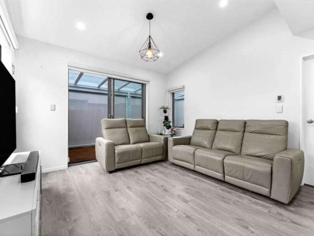 House for sale in Papakura