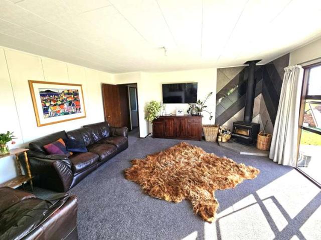 House for sale in Otakou