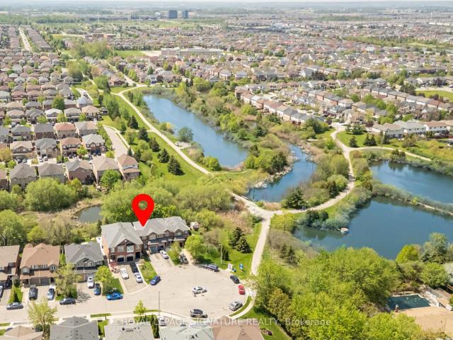 Townhouse for sale in Woburn, Ontario