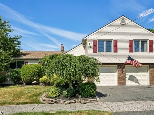 House for sale in Bloomfield, New Jersey