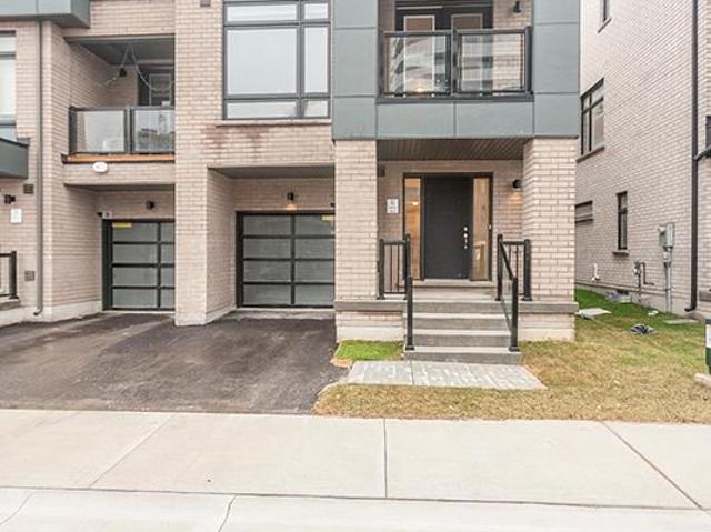 Townhouse for sale in Woburn, Ontario