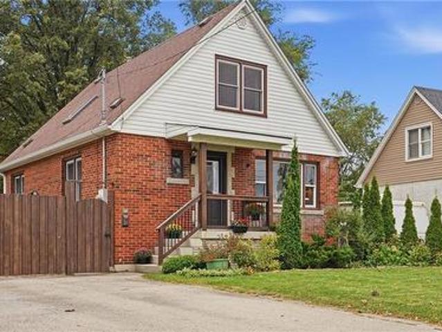 House for sale in Ancaster, Ontario