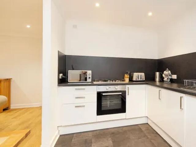Apartment for rent in Haymarket, Scotland