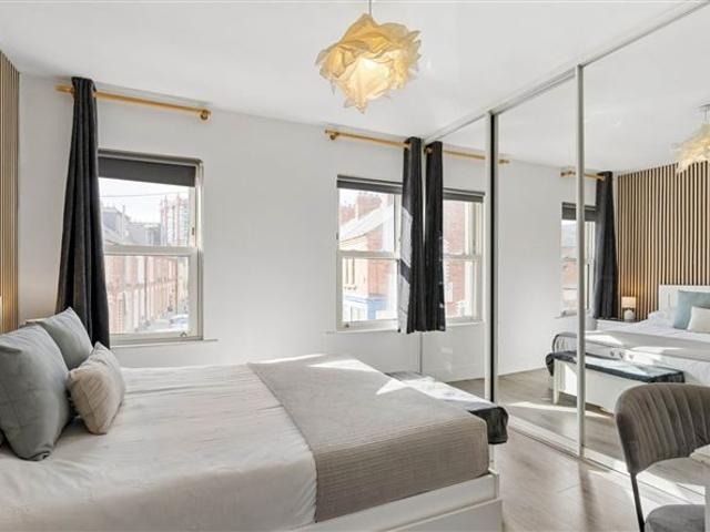 Terraced House for sale in Dublin Bay Power, Dublin