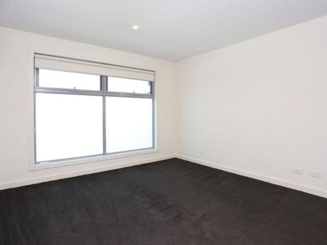 Townhouse for rent in Brunswick West, Melbourne