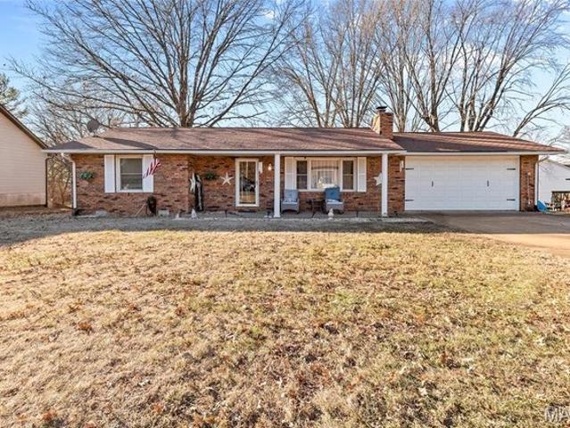 House for sale in Maryville, Illinois