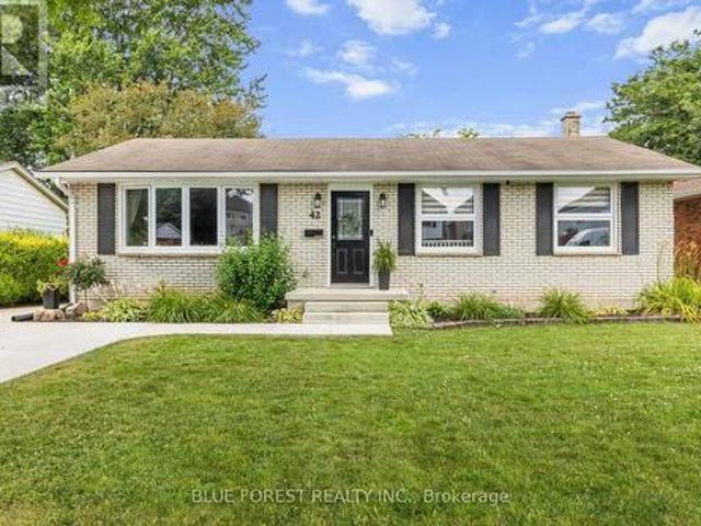 House for sale in St. Thomas, Ontario