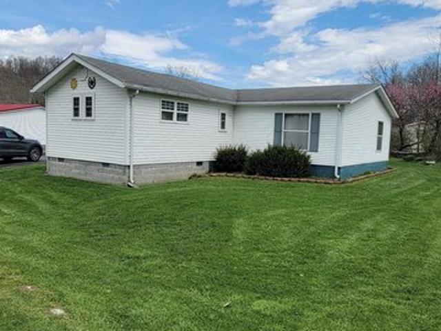House for sale in Elkins, West Virginia