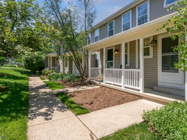 Townhouse for sale in Allamuchy, New Jersey