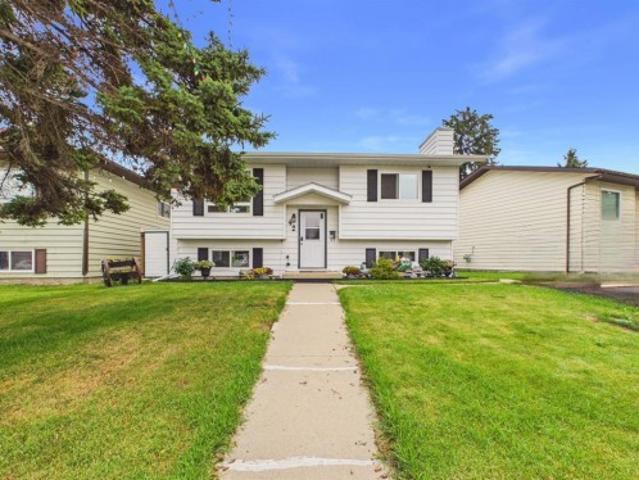 House for sale in Alberta
