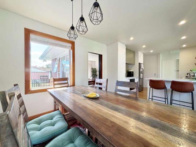 House for rent in Chaslands, Canterbury