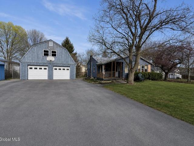House for sale in Cleverdale, New York