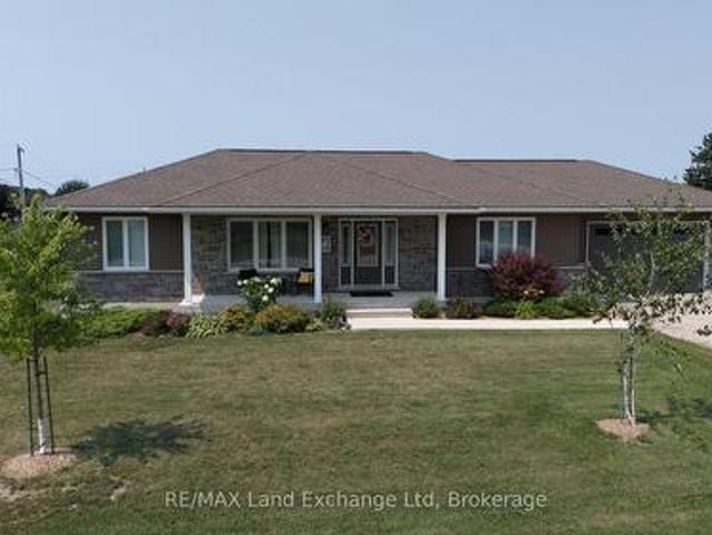 House for sale in Morris-turnberry, Ontario