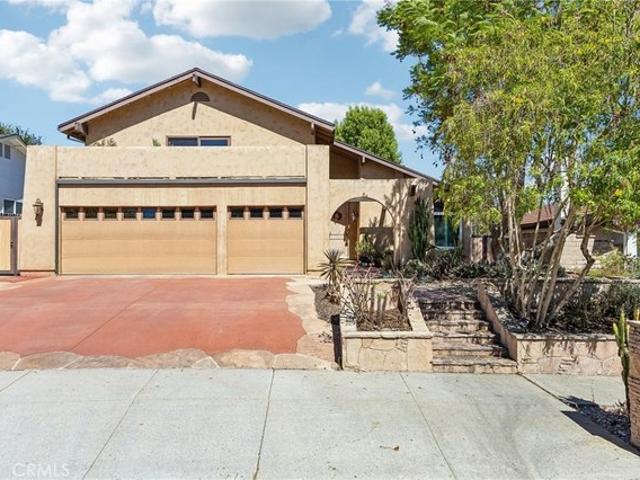 House for sale in Oak Park, California