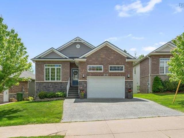 House for sale in Dartmouth, Nova Scotia