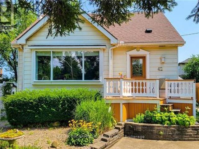 House for sale in Ancaster, Ontario
