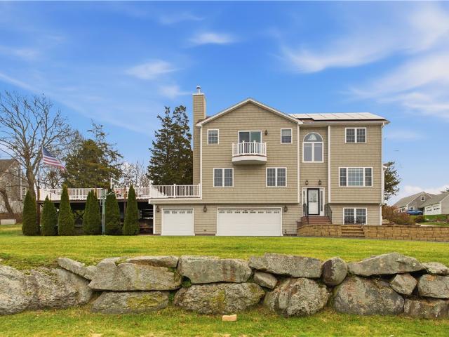 House for sale in Tiverton, Rhode Island