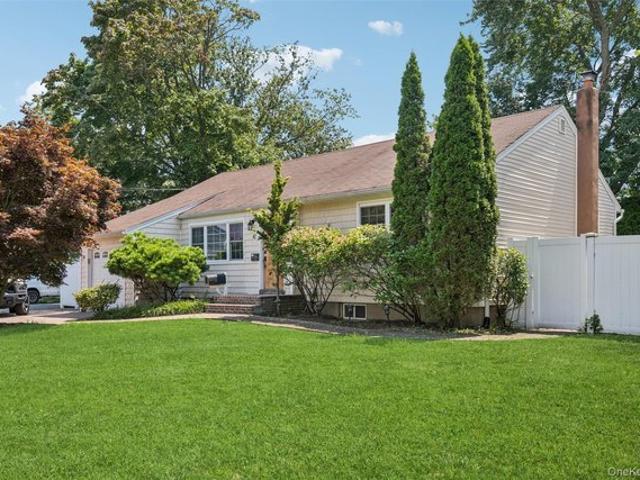 House for sale in Babylon, New York