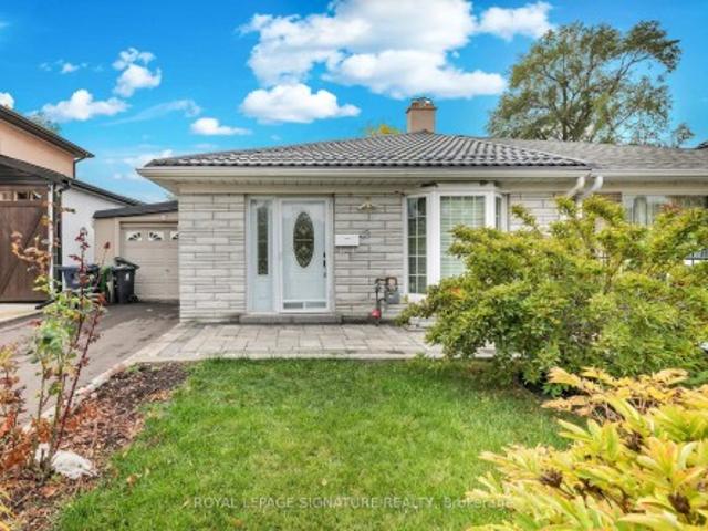 House for sale in Etobicoke North, Toronto