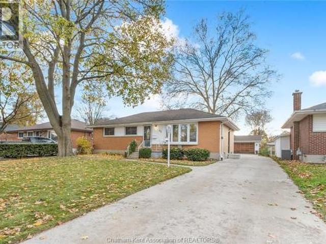 House for sale in Chatham–kent, Ontario