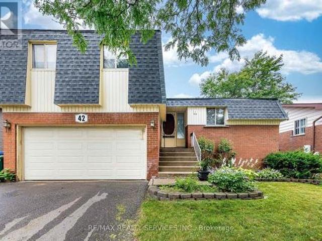 House for sale in Brampton, Golden Horseshoe