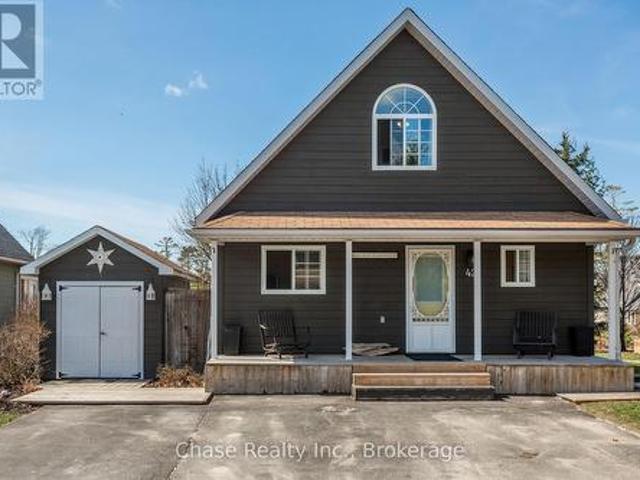 House for sale in Wasaga Beach, Ontario