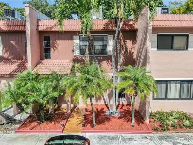 Condo for rent in Davie