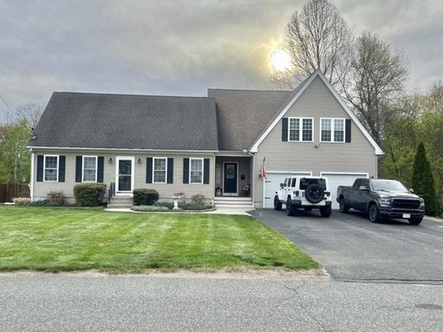 House for sale in Hampden, Massachusetts
