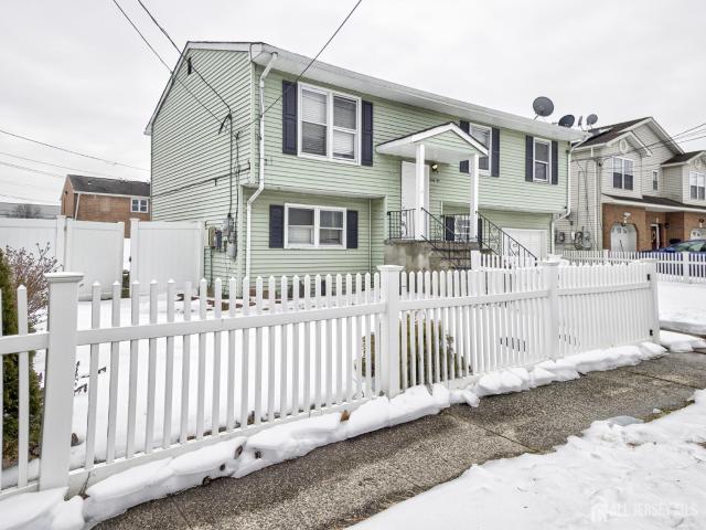 House for sale in Carteret, New Jersey