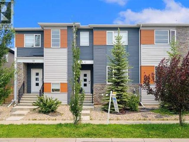 House for sale in Airdrie, Alberta