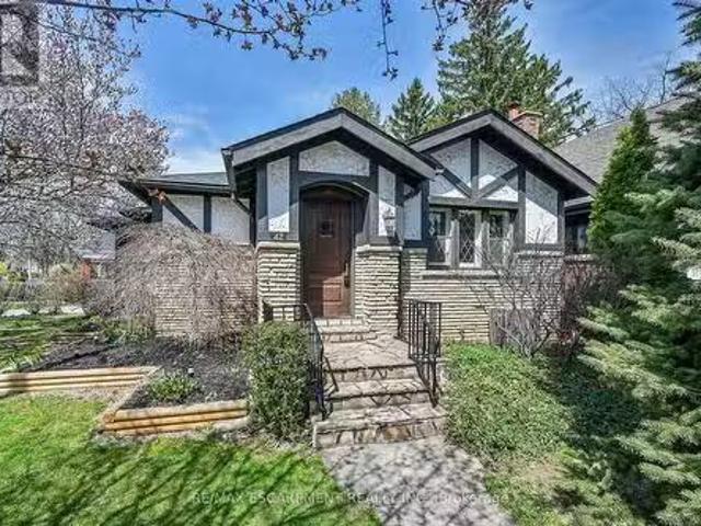 House for sale in Ancaster, Ontario