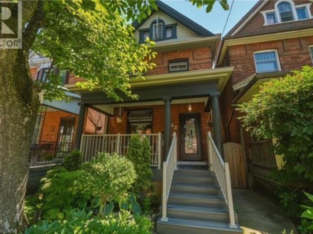 House for sale in Ancaster, Ontario