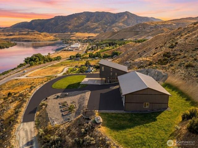 House for sale in Pateros, Washington