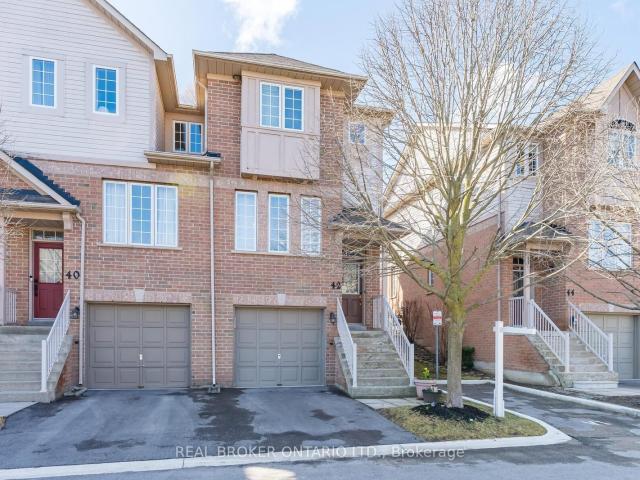 Condo for sale in Georgetown, Ontario