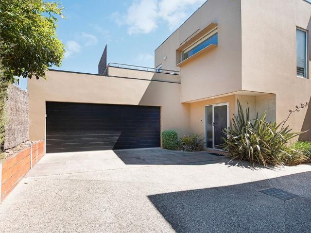 Townhouse for rent in Camerons Creek, Victoria