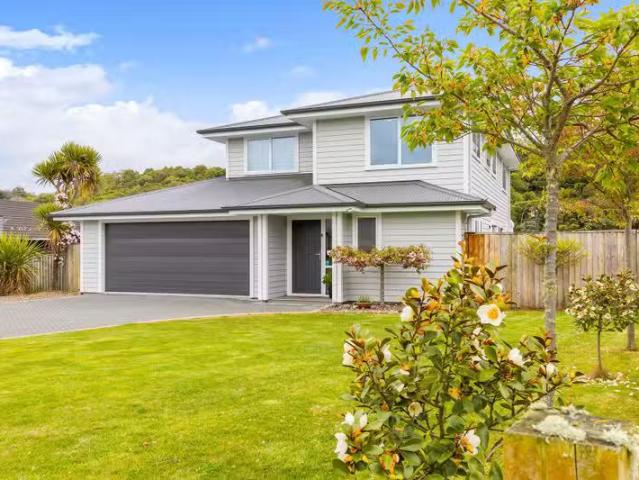 House for sale in Kinloch, Waikato
