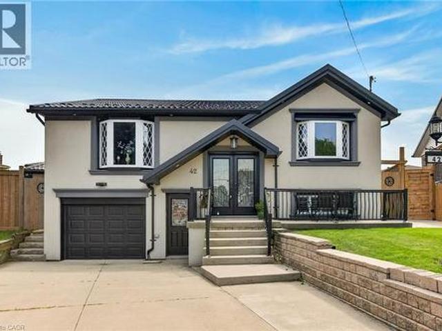 House for sale in Ancaster, Ontario