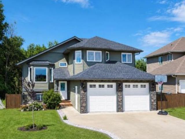House for sale in Whitecourt, Alberta