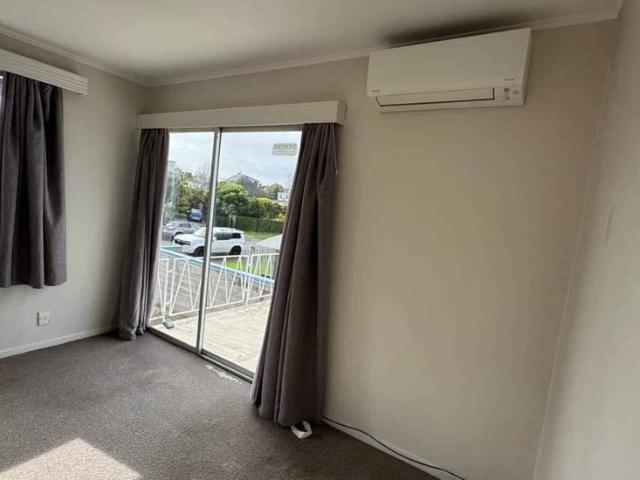 Apartment for rent in Panmure, Maungakiekie-Tāmaki