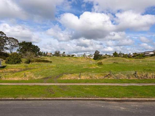 Land for sale in Huntly, Waikato